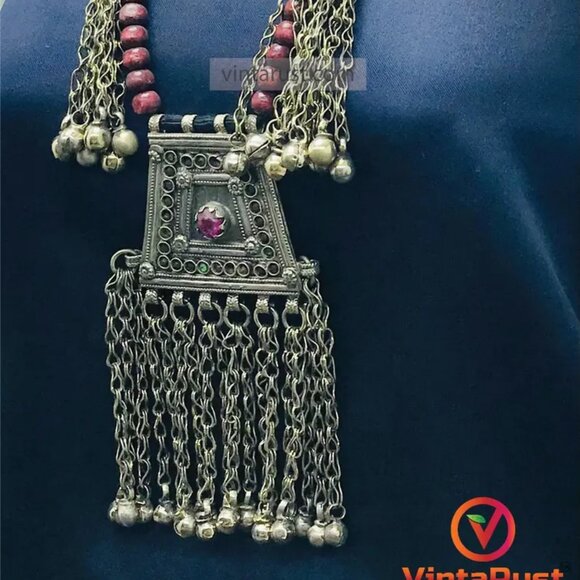 Handmade Pendant Necklace with Red Beads and Chain Tassels - Picture 3 of 10